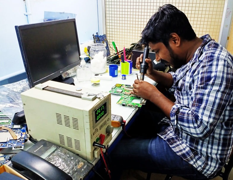 SUPERCHIP TECHNOLOGIES-CHIP LEVEL SERVICING